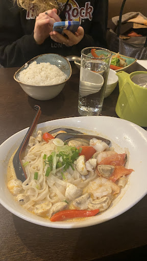 RICE & NOODLES